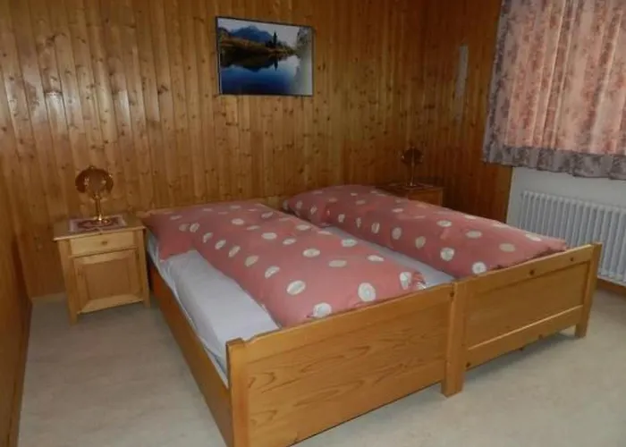 Apartamento Chesa Suot Roevens By Interhome