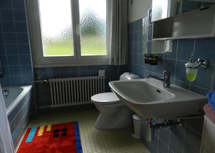 Lägenhet Chesa Suot Roevens By Interhome